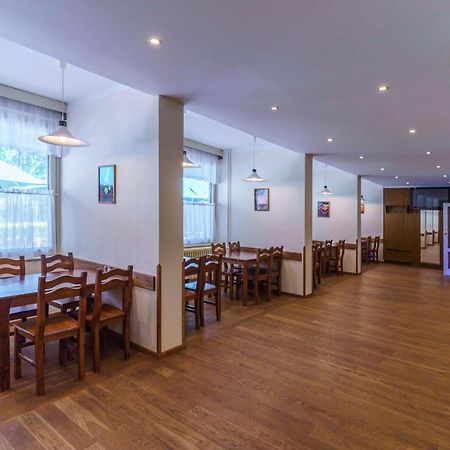 Hotel Hladina Nebrich Dış mekan fotoğraf