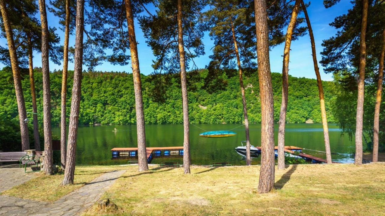 Hotel Hladina Nebrich Dış mekan fotoğraf
