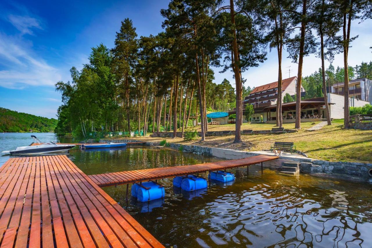Hotel Hladina Nebrich Dış mekan fotoğraf